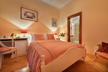 Boutique Hotel Constans