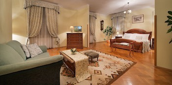 Boutique Hotel Constans