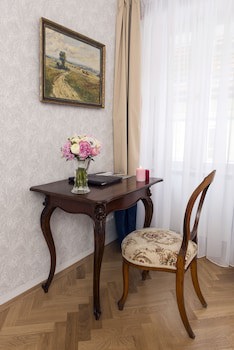 Boutique Hotel Constans