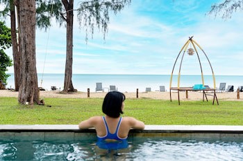 Khaolak Emerald Beach Resort And Spa