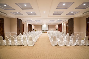Khaolak Emerald Beach Resort And Spa