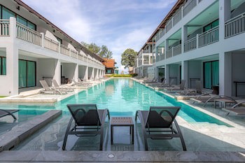 Khaolak Emerald Beach Resort And Spa
