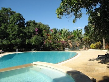 Sunny Hotel Majunga