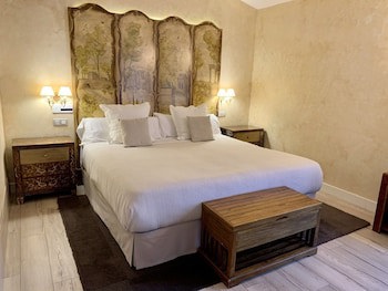 Akla Hotel Palacio Torre De Ruesga