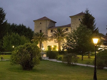 Akla Hotel Palacio Torre De Ruesga