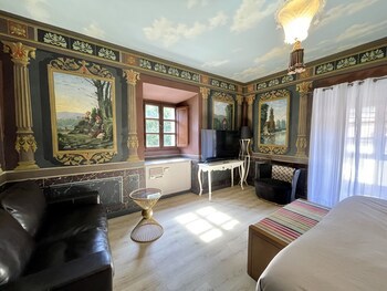 Akla Hotel Palacio Torre De Ruesga