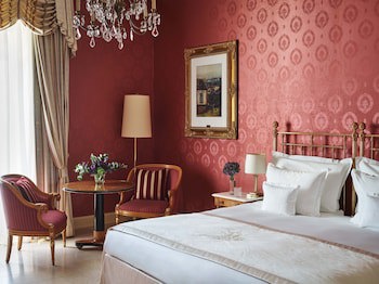 Grand Hotel National
