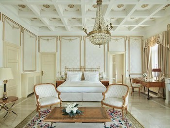 Grand Hotel National