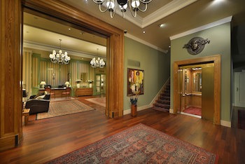 Marrol's Boutique Hotel