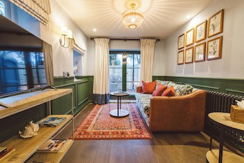 Swan Hotel