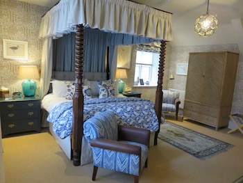 Swan Hotel