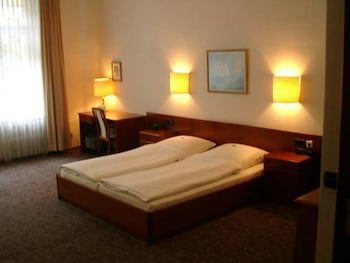 Kurfurst am Kurfurstendamm galeri fotoğrafı