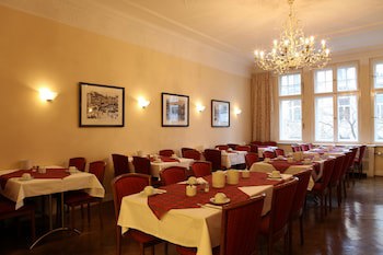 Kurfurst am Kurfurstendamm galeri fotoğrafı