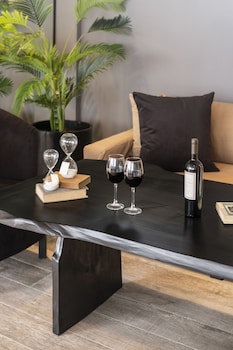 Efe Hotel & Cowork