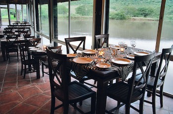 Premier Resort Mpongo Private Game Reserve