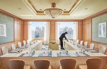 Four Seasons Hotel Cairo At Nile Plaza