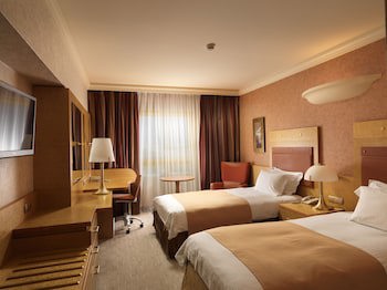 Holiday Inn Athens Attica Av. Airport West by IHG galeri fotoğrafı