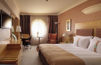 Holiday Inn Athens Attica Av. Airport West by IHG galeri fotoğrafı