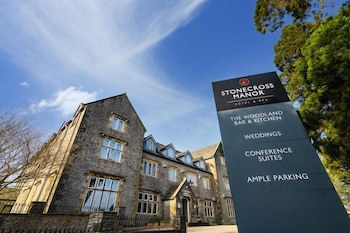 Stonecross Manor Hotel