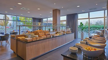 Holiday Inn Express Dusseldorf City North by IHG galeri fotoğrafı
