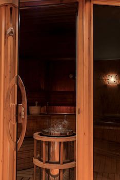 Crystal Palace Boutique Hotel