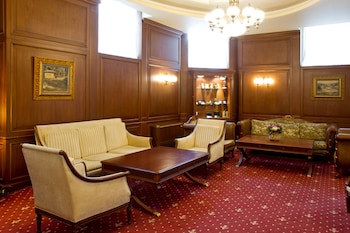 Crystal Palace Boutique Hotel