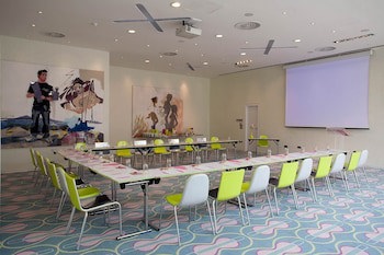 Semiramis Hotel