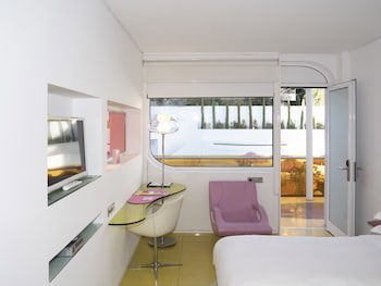 Semiramis Hotel