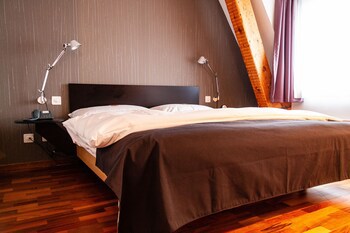 Royal Hotel
