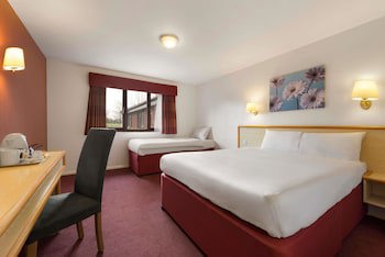 Days Inn By Wyndham Gretna Green M74