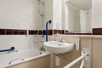 Days Inn By Wyndham Gretna Green M74
