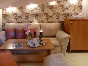 Eney Hotel