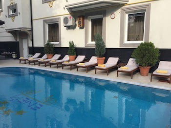 Eney Hotel