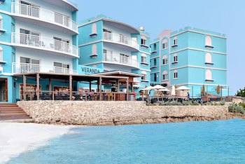 Oyster Bay Beach Resort