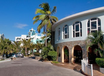Oyster Bay Beach Resort