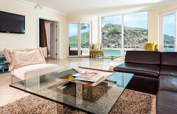 Oyster Bay Beach Resort