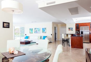 Oyster Bay Beach Resort