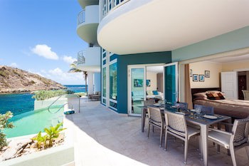 Oyster Bay Beach Resort