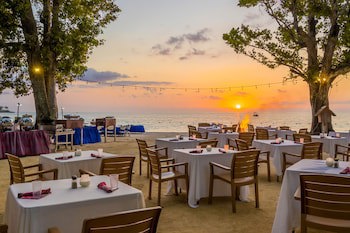 Sunset At The Palms Resort - Adults Only - All Inclusive