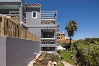 Costa D'oiro Ambiance Village