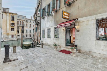 Hotel San Moise