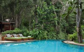 Deer Park Hotel