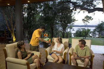 Deer Park Hotel