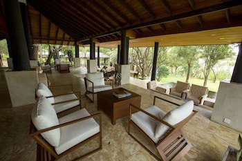 Deer Park Hotel