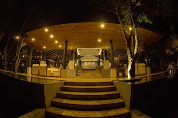 Deer Park Hotel