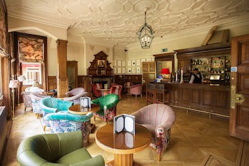 Pendley Manor