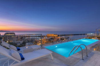 Gdm Megaron Historical Monument Hotel