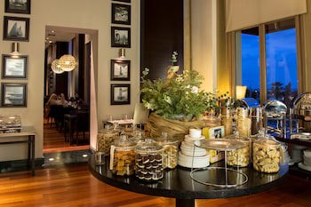 Gdm Megaron Historical Monument Hotel