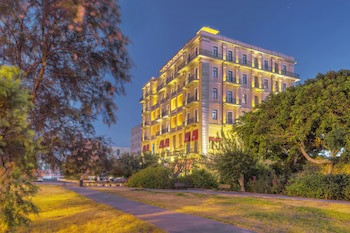 Gdm Megaron Historical Monument Hotel