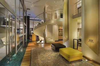 Gdm Megaron Historical Monument Hotel